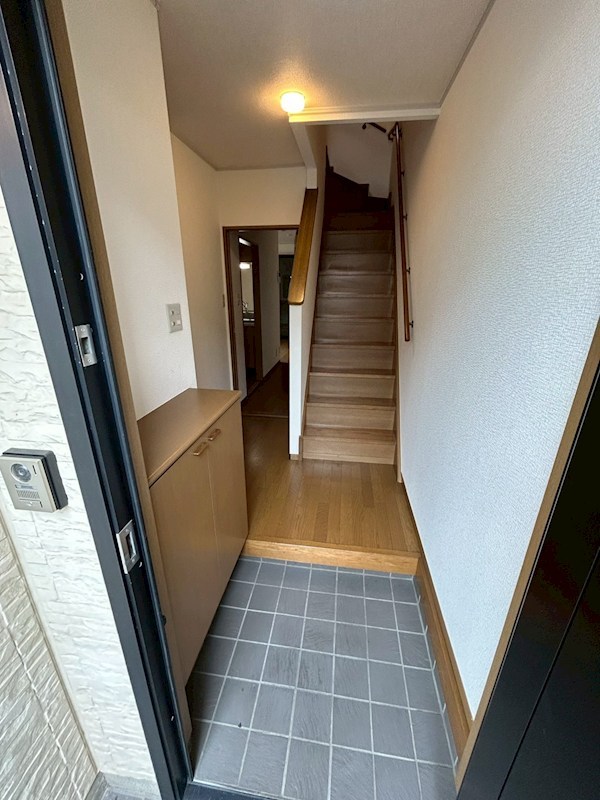 上野邸共同住宅 玄関
