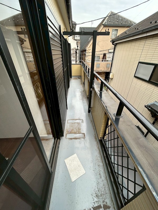 高松6丁目戸建 ベランダ