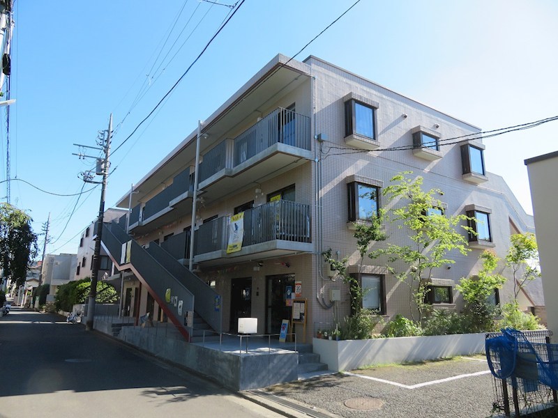 メゾンロアール 外観