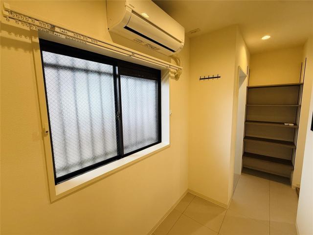 メゾンロアール 玄関