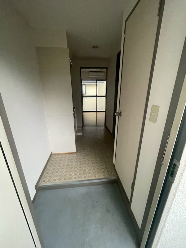 ポナール 玄関