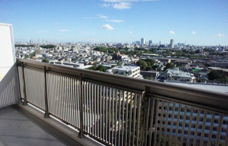 エリム春日町パークタワー ベランダ