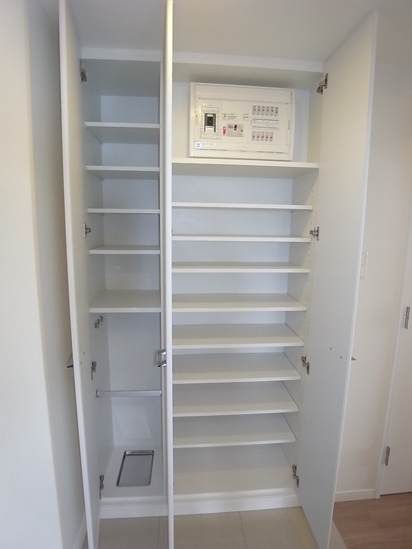 エミリブ練馬 玄関