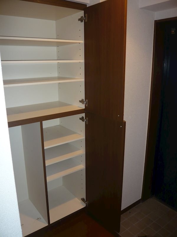 ウィステリア白鷺 玄関