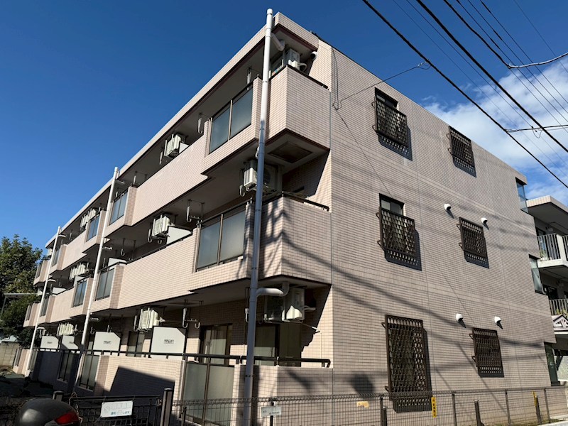 メゾンロアール 外観写真