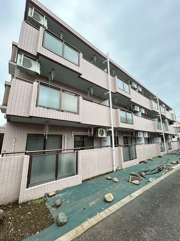 メゾンロアール 外観