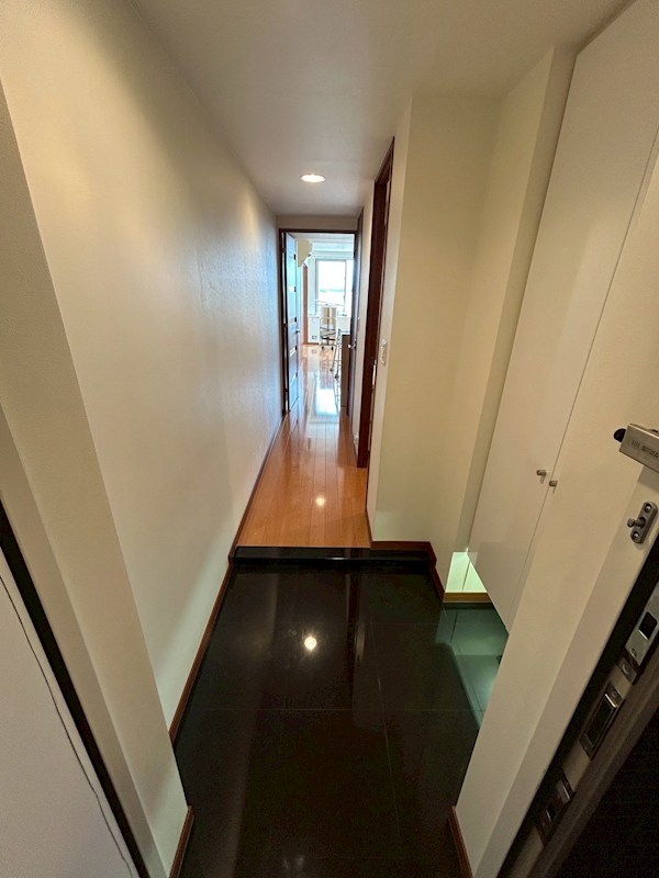 パークキューブ平和台 玄関