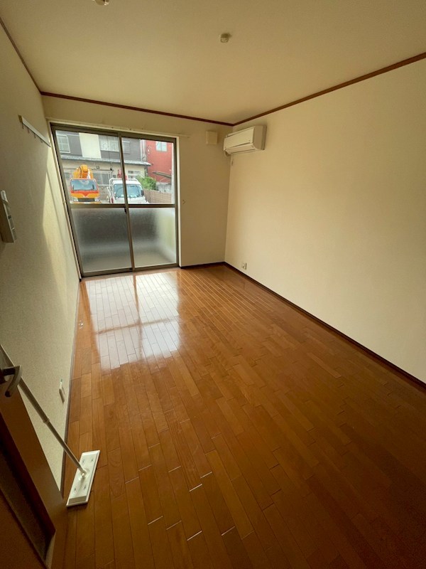 メロディー リビング