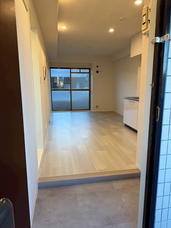 メゾンパーシモン 玄関