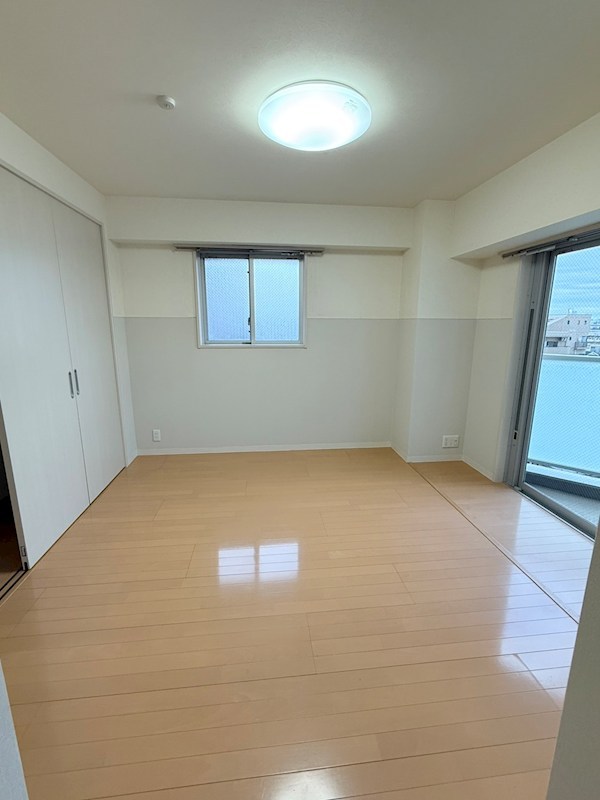 サブ　ローザ ベッドルーム