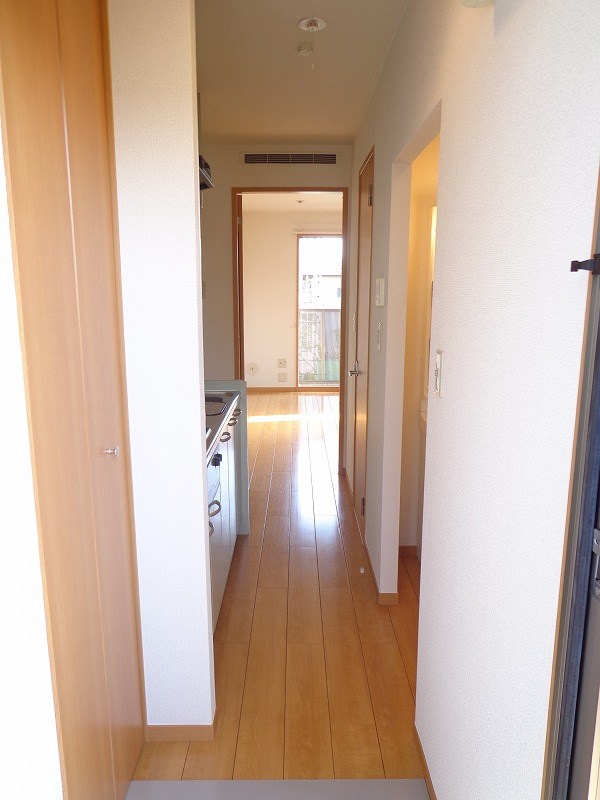 ロイヤルガーデン 玄関