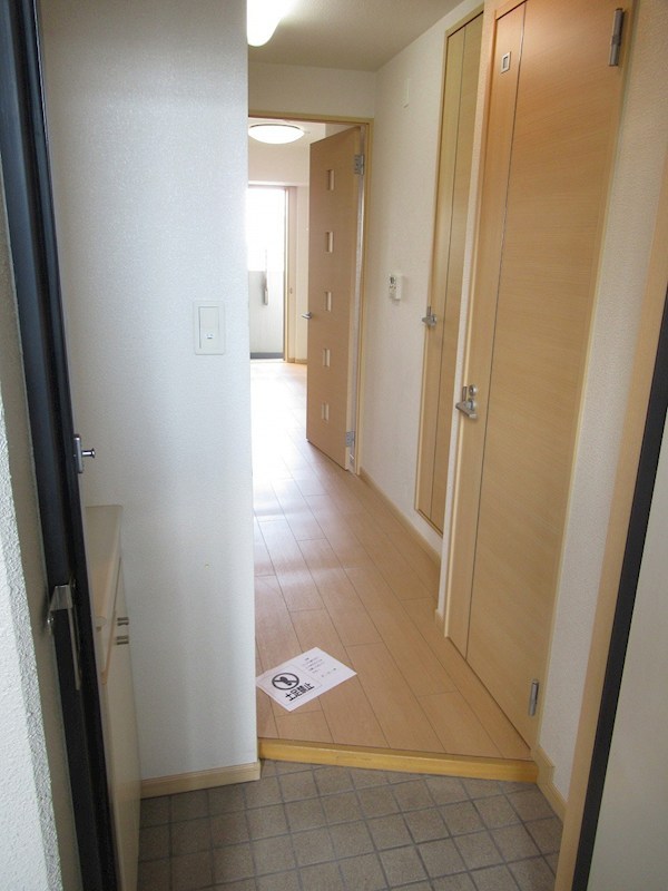 笹山ハイツ 玄関