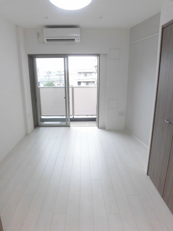 Log練馬駅前 リビング