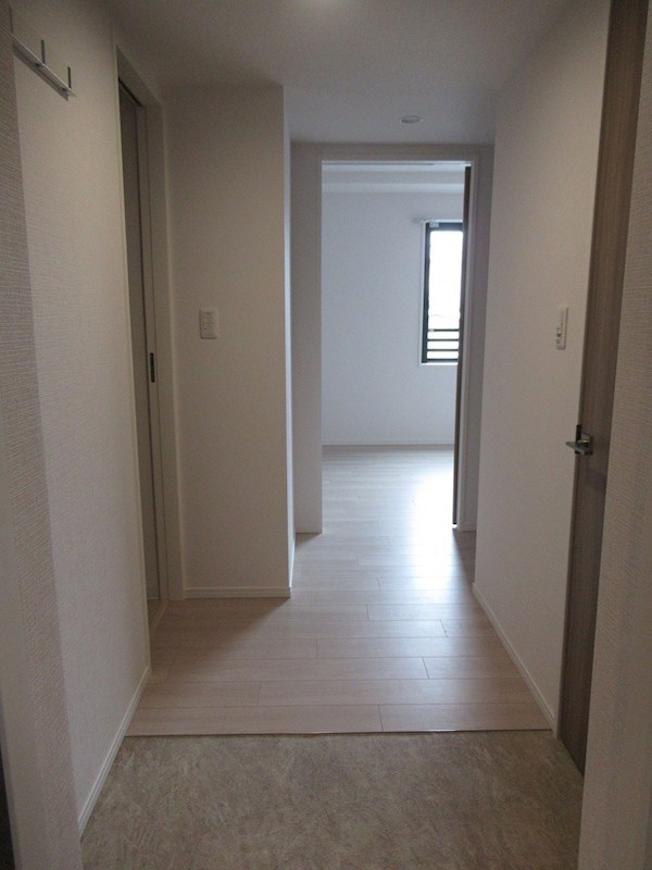 Estelle(エステール） 玄関