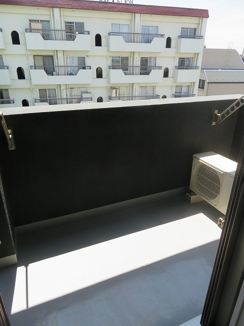 LUMEED江古田（ルミードエコダ） ベランダ