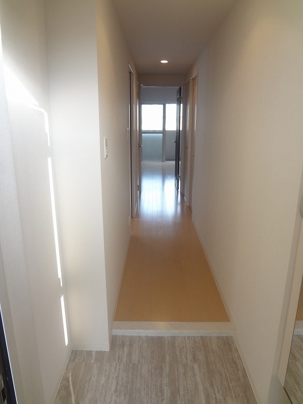 ボン　ソレイユ 玄関