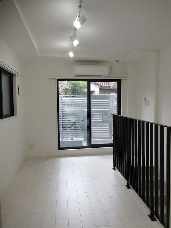 Livegeonakamurabashi リビング