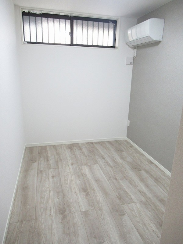 エクセラン旭町 ベッドルーム