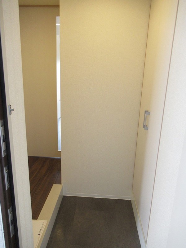 アンソレイユ氷川台 玄関