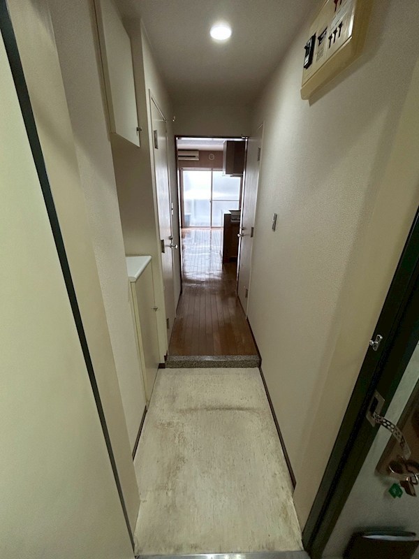 カーサフジタ 玄関