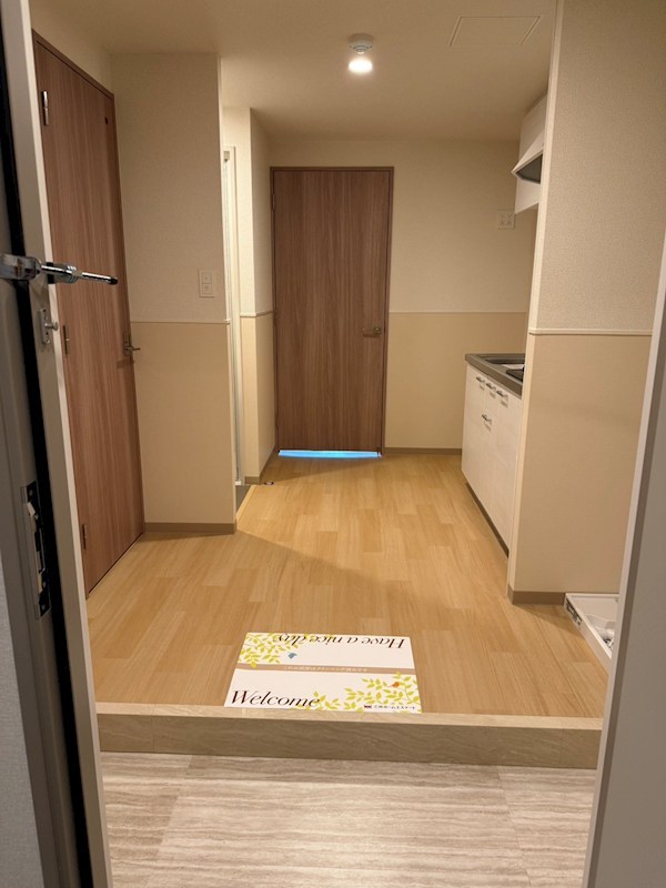 ホワイトカウンティ富士見台 玄関