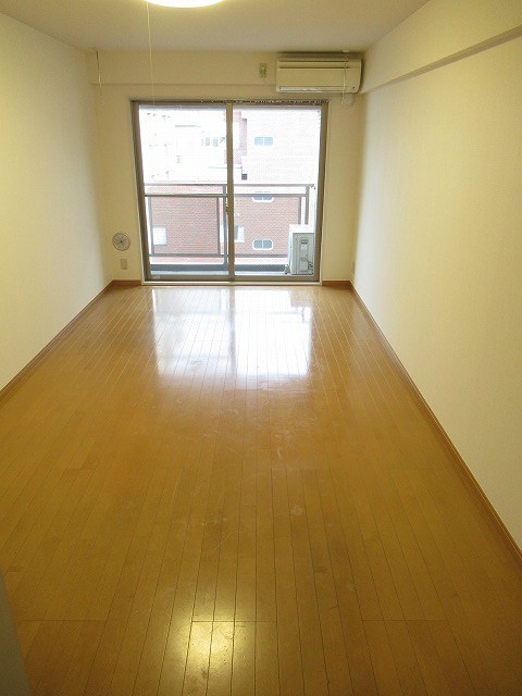 エルムG リビング