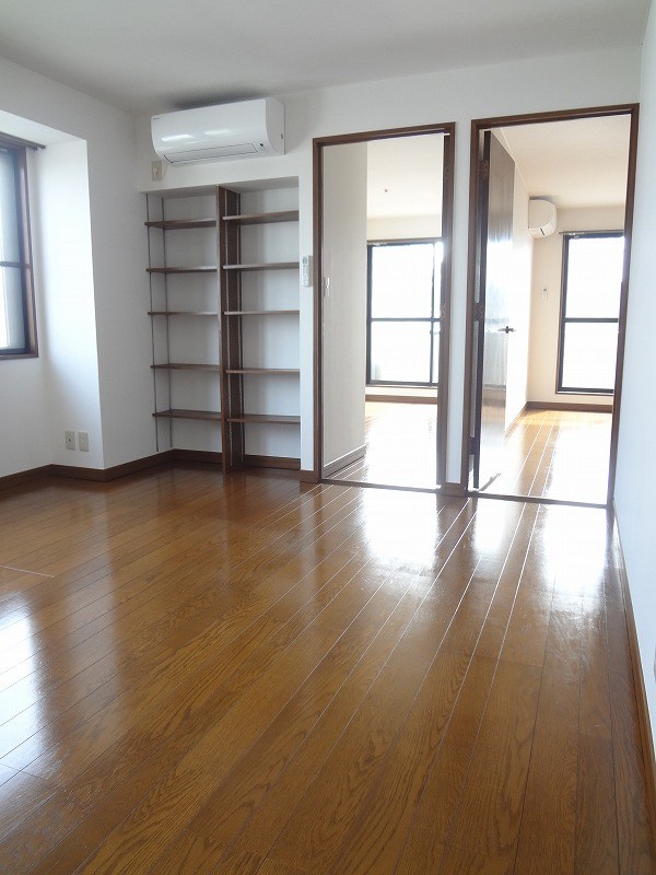 第一ハイム曙 リビング