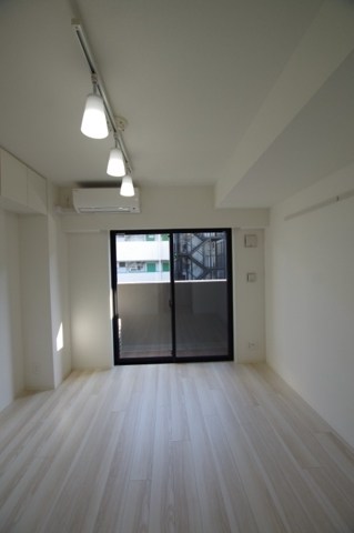 ブライズ中野江古田 リビング