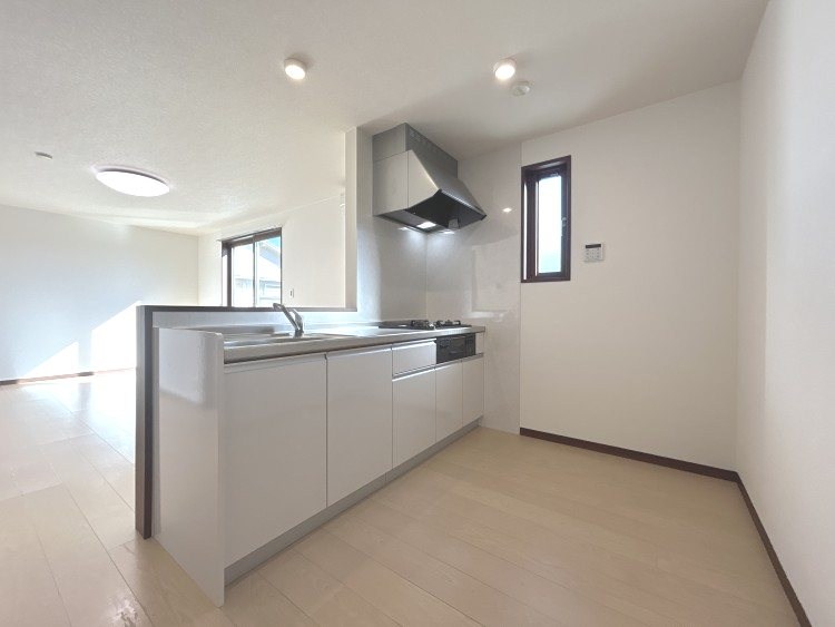 SUZUSHIRO キッチン