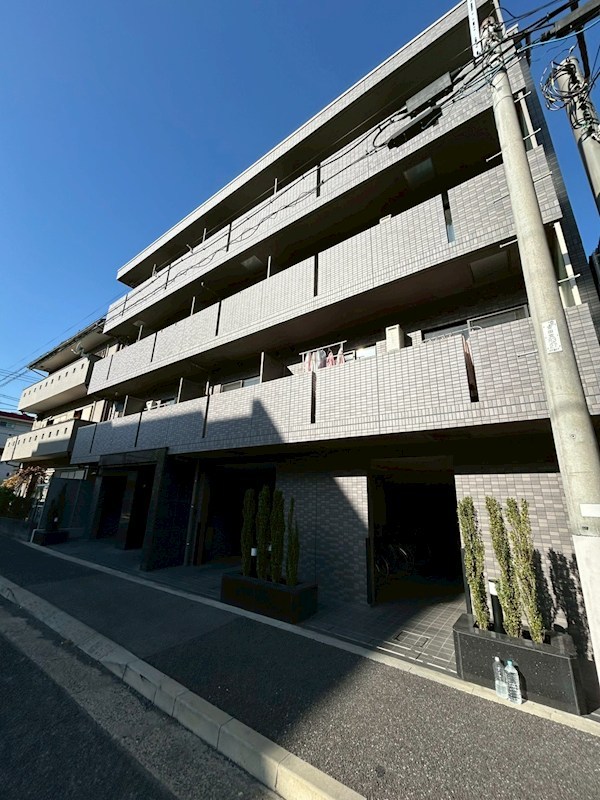 ルーブル都立家政六番館 外観