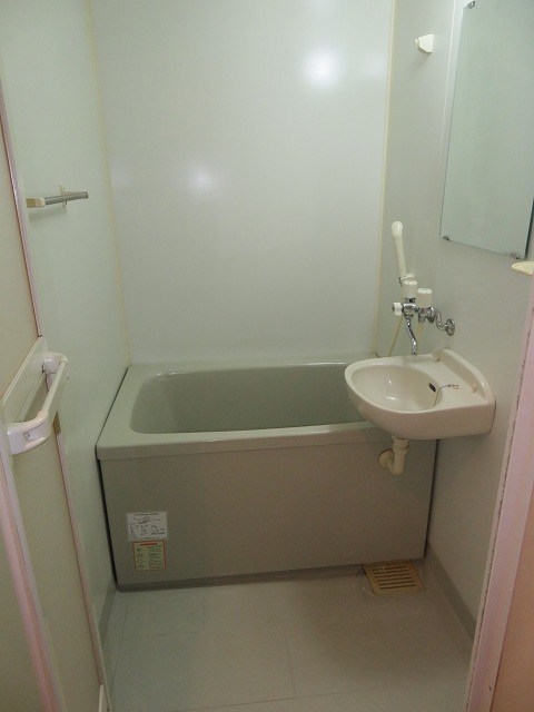 モダンフレンチＴＯＹＯＴＡＭＡ 風呂画像