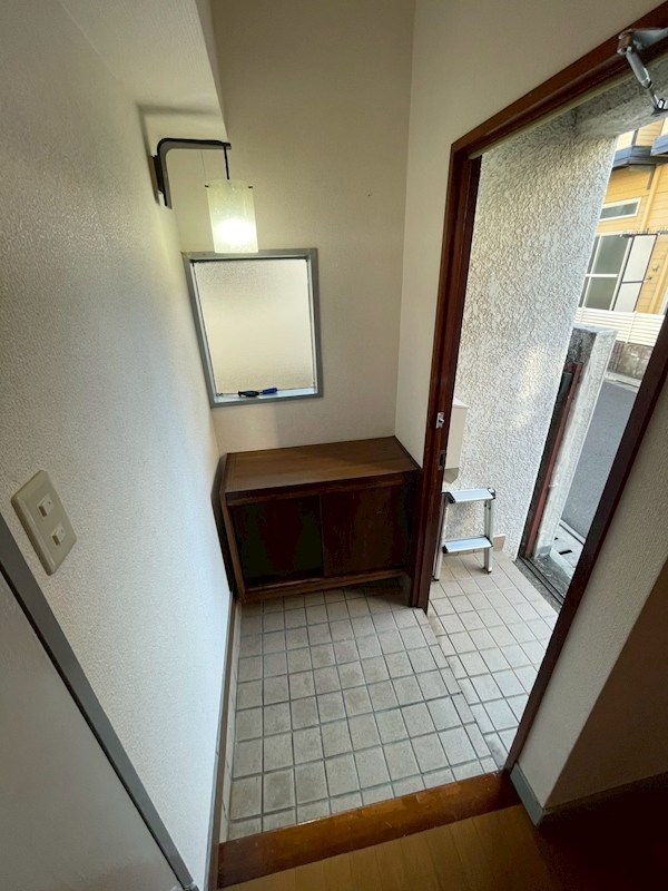 テラスハウスMANAKA 玄関