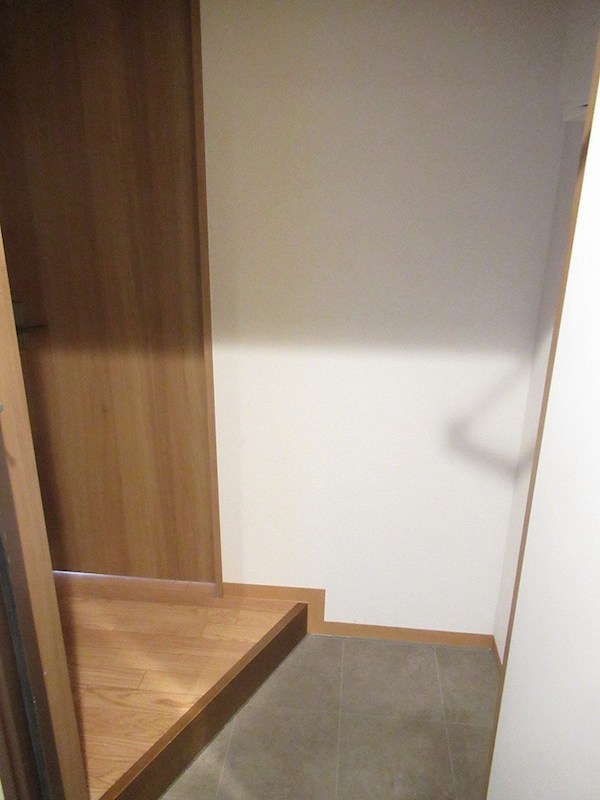 ネリキタビル 玄関