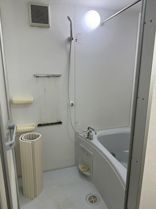 ブラウンコート 風呂画像