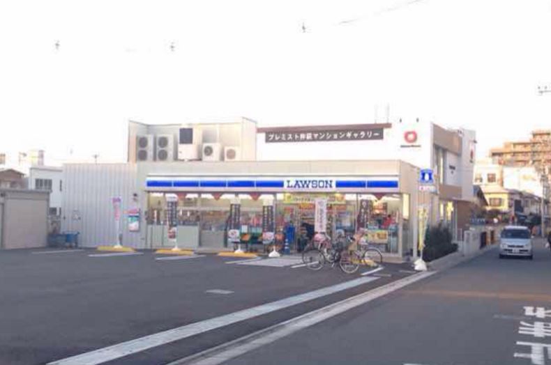 カーサ　デ　ローブル コンビニ
