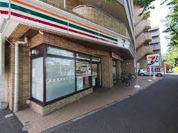 ピアコートTM練馬春日町弐番館 コンビニ