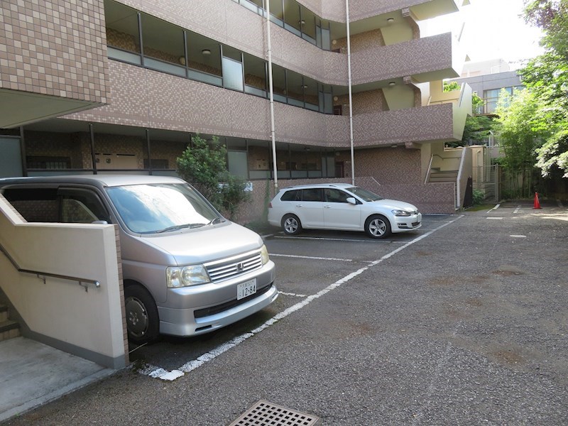 ヴェルデ武蔵野 駐車場