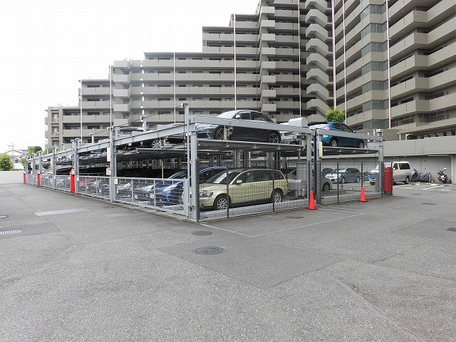 ヴェールガーデン富士見台 駐車場