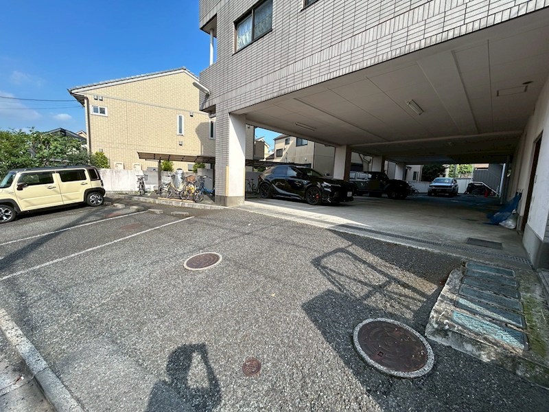 グランノアール光が丘 駐車場