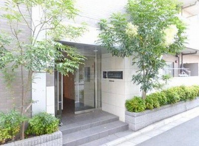 調布市八雲台1丁目(防音・ピアノ・弦・木管楽器・声楽・DTM)マンション エントランス