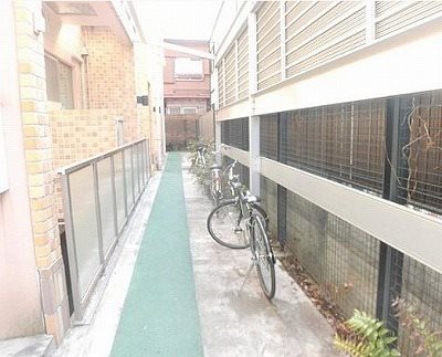 目黒区中町1丁目楽器可(防音・グランドピアノ・弦楽器・声楽)マンション ベランダ