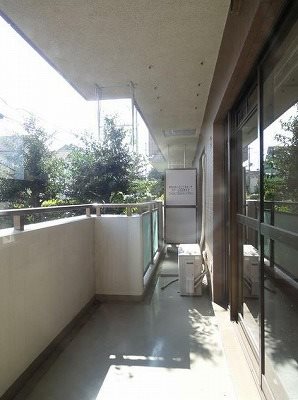 川崎市多摩区西生田3丁目楽器可(防音・グランドピアノ・弦・管楽器・声楽)マンション ベランダ