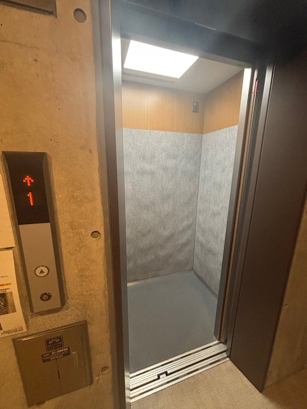 台東区根岸3丁目楽器可(防音・24時間365日演奏・電子ピアノ・弦・木・金管楽器・声楽・DTM)マンション その他共有部分