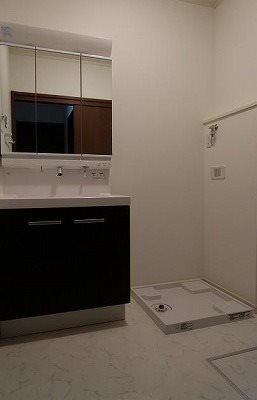 中野区江原町1丁目楽器可（防音・ピアノ・弦管楽器・声楽・DTM）アパート 洗面所