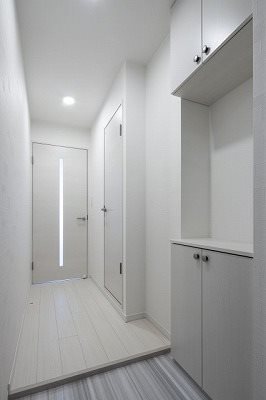 杉並区荻窪1丁目楽器可(防音・グランドピアノ・弦楽器・声楽)マンション 玄関