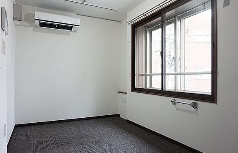 新宿区新宿5丁目楽器可(防音・グランドピアノ・弦・管楽器・声楽)マンション リビング