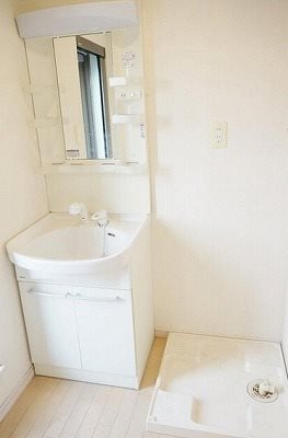 練馬区豊玉中3丁目楽器可(グランドピアノ・弦楽器)マンション 洗面所