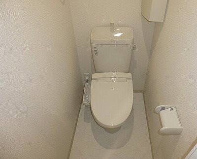 横浜市南区陸町1丁目楽器可(防音・ピアノ・弦管打楽器・声楽・DTM)マンション トイレ