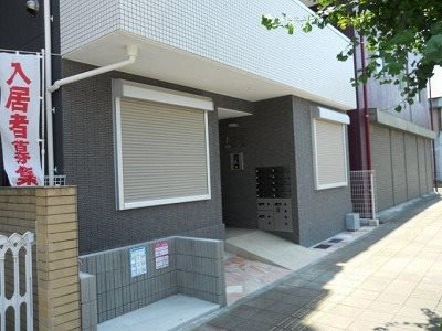 横浜市南区陸町1丁目楽器可(防音・ピアノ・弦管打楽器・声楽・DTM)マンション ベランダ
