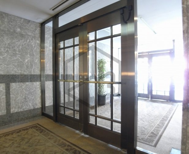 港区西麻布3丁目楽器可(ピアノ)マンション エントランス